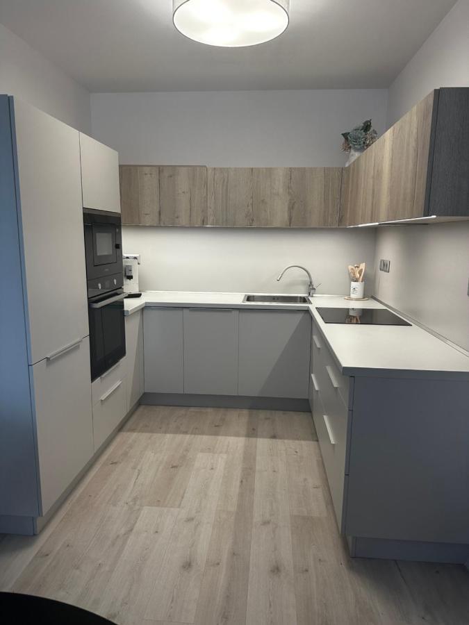 Urban Haven Apartment Liptovský Mikuláš Buitenkant foto